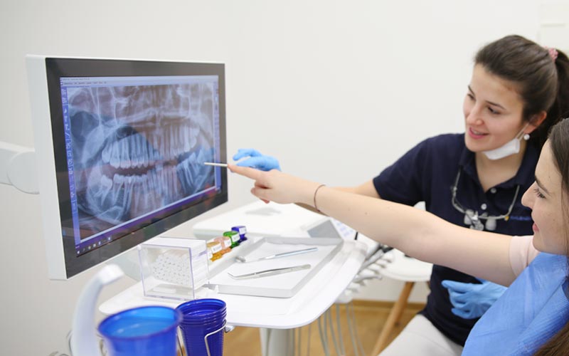 Zahnersatz Berlin Charlottenburg